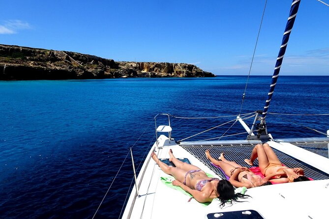 1-Catamaran tour to the Maddalena Archipelago from Cannigione - What the crew adds to the day
