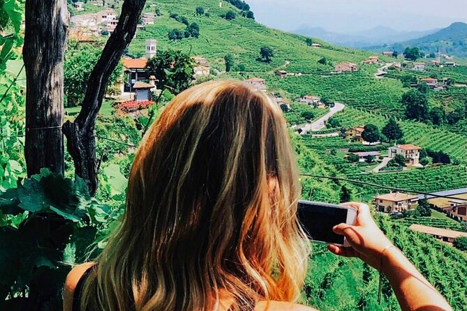 A Sparkling Day in the Prosecco Hills from Venice - Valdobbiadene: starting with four Proseccos