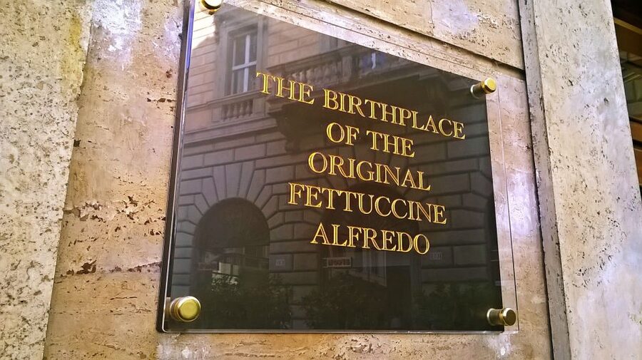 Alfredo alla Scrofa Restaurant in Rome: Eat Like a Star - Who will enjoy this experience most?