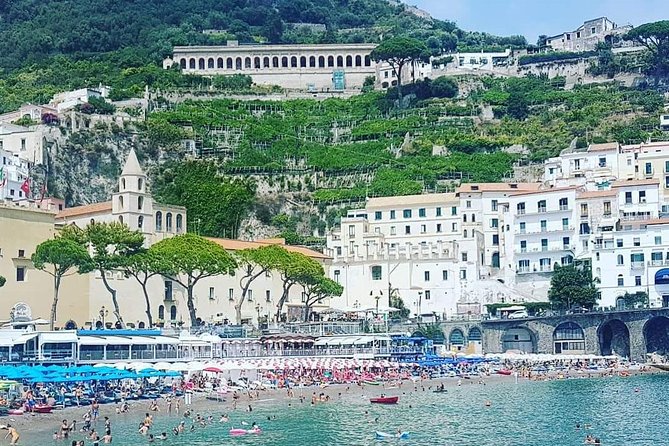 Amalfi Coast and Pompei from Rome: Epic Full-Day Tour - Group size, guides, and the human side of the day