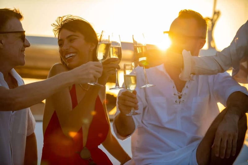 Amalfi: Sunset Boat Tour with Fruit and Drinks - Prosecco, limoncello, and the ride back