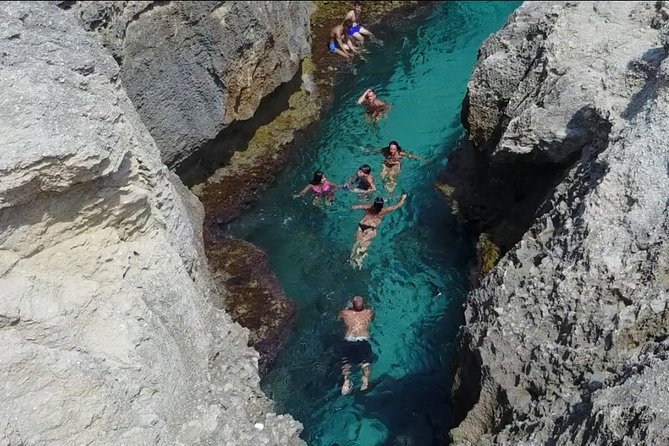 Amazing boat trip from Tropea to Capo Vaticano - 6 to 12 people - Tropea Beach and the Santa Maria dell’Isola view