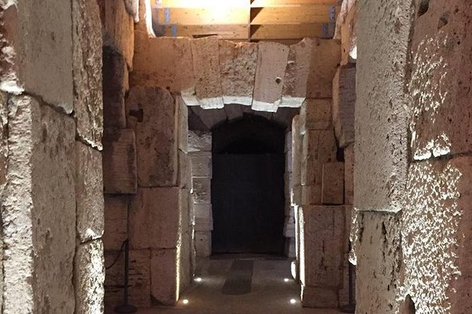Ancient Rome: Colosseum Underground Group Tour - Group size, audio equipment, and guide quality