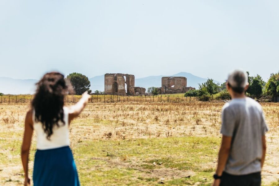 Appia Antica: Full Day Bike Rental with Customizable Routes - Choosing between a mountain bike and an e-bike