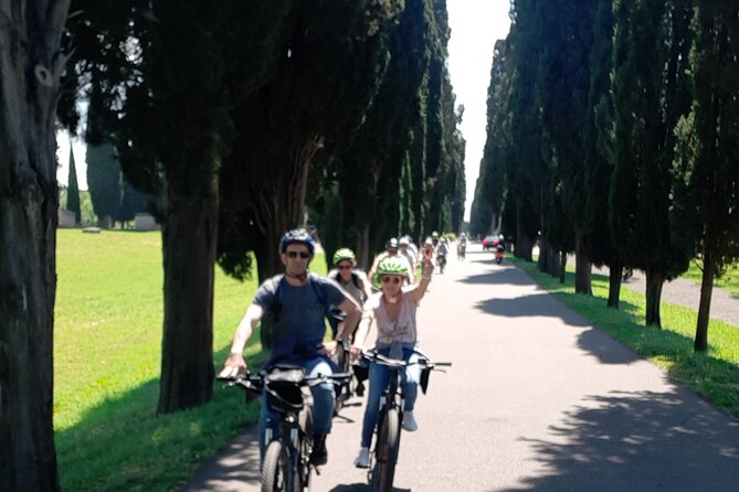 Appian Way Aqueducts Bike Tour (Catacombs & Lunch Option) - Key points at a glance