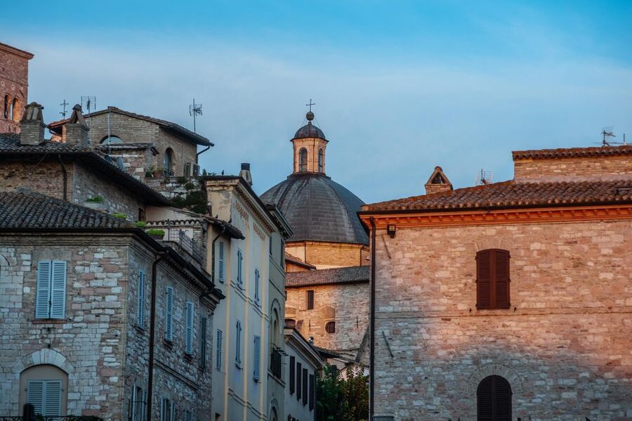 Assisi: Walking Tour with St. Francis Basilica Visit - San Rufino, the cathedral of Assisi