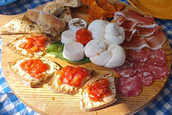 Authentic Farm Tour with Pizza, Cheese, Wine & Limoncello Tasting - The Family Atmosphere