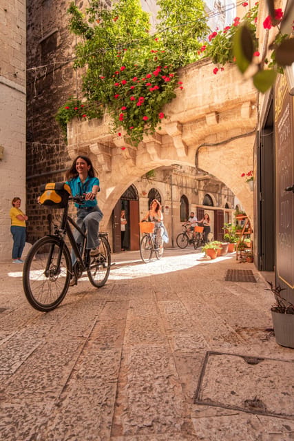 Bari: City Highlights Guided Bike Tour - Why a bicycle works so well in Bari