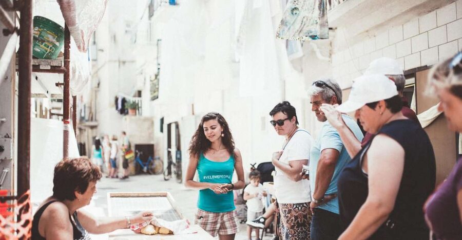 Bari: Guided Walking Tour - The Cathedral of Saint Sabinus