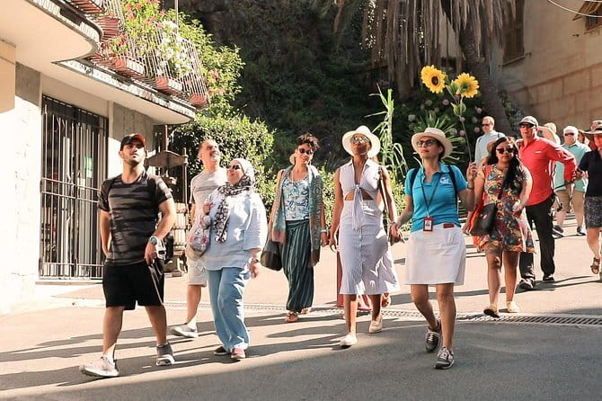 Best of Cinque Terre Day Trip from Florence - What the guides add to the day