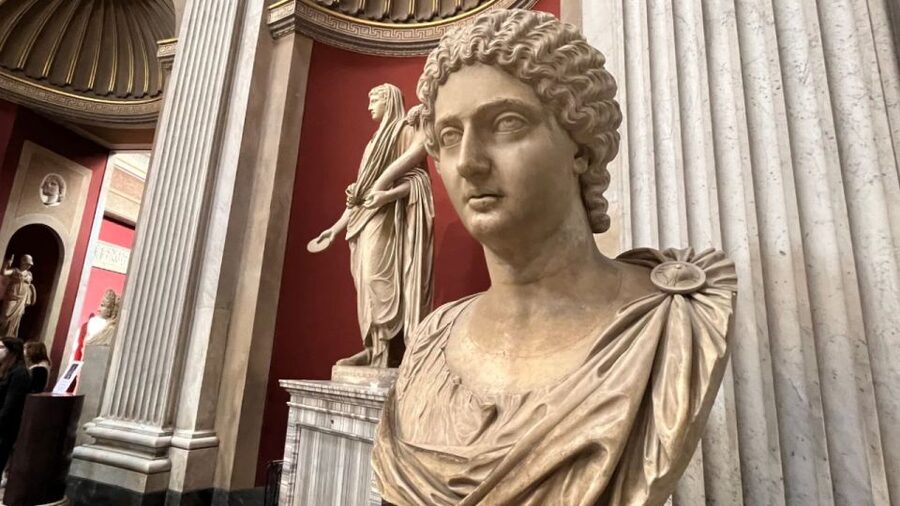 Best of the Vatican: Fast Track Highlights - The Sistine Chapel and Michelangelo’s difficult masterpiece