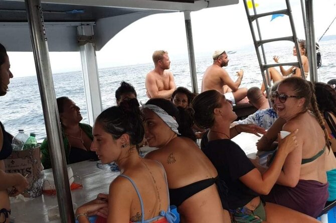 Boat excursion with lunch on board to discover Ischia - Punta Imperatore and the lighthouse keeper’s story