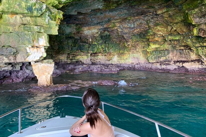 Boat tour of the Polignano a Mare caves with aperitif - Grottone and the cave that once held a cinema