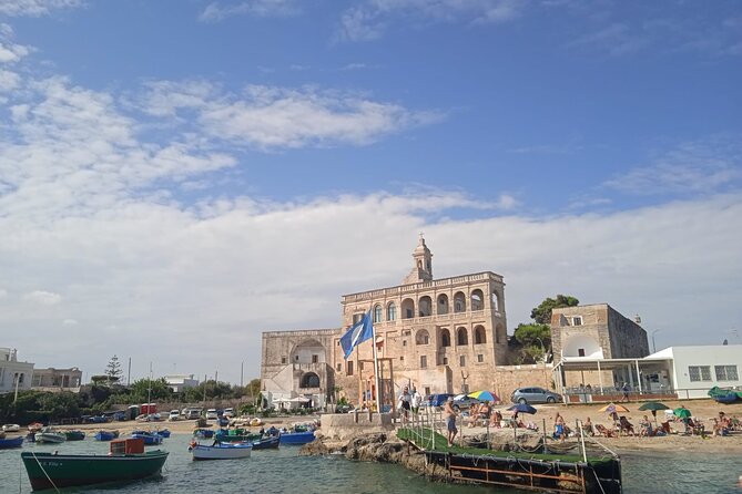 Boat tour of the Polignano a Mare caves with aperitif - Starting at San Vito’s old fishing port