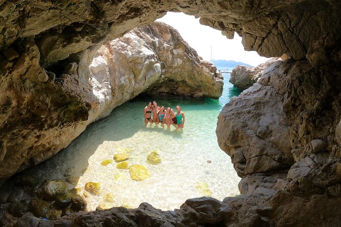 Boat tour to Egadi Favignana and Levanzo islands from Trapani - An hour in Favignana town