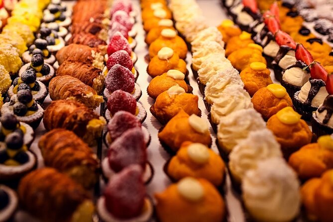 Bologna Food & Market Tour with 6 Tastings, Pasta, Wines & More - The guides make or break the afternoon