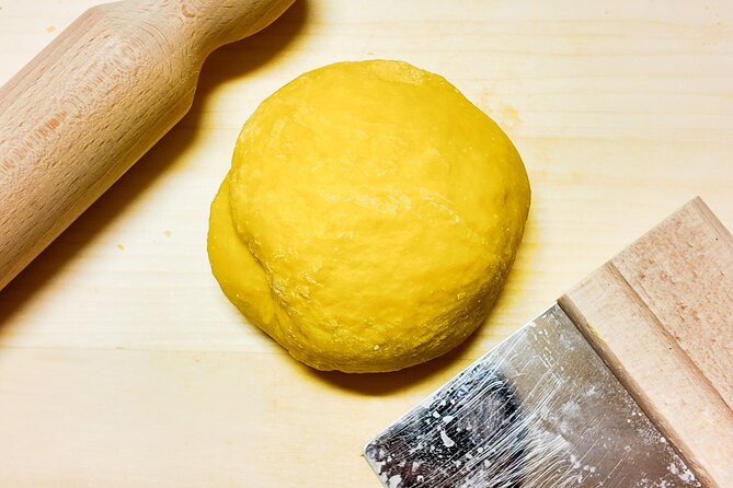 Bologna Local Pasta Cooking Class, Ragu, Spritz, Wine & Gelato - Group size and the social side