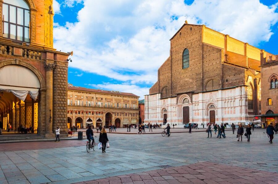 Bologna: Open Bus City Tour and Local Food Tasting - The 50-minute open-top route
