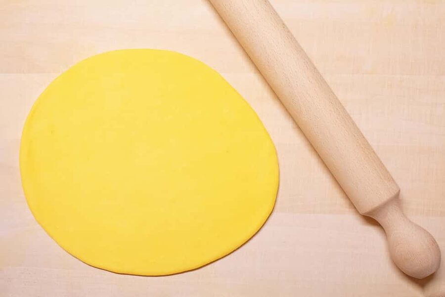 Bologna: Pasta Tagliatelle Ragu Cooking Class with Spritz - The instructors shape the mood