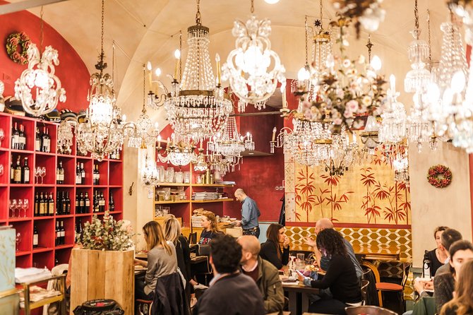 Bologna Private Highlights & Hidden Gems Tour with a Local - Flexible hosts make the walk easier
