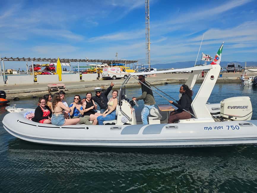 Cagliari:devil's saddle big cruise by boat drink & snack - Cruising toward Sella del Diavolo
