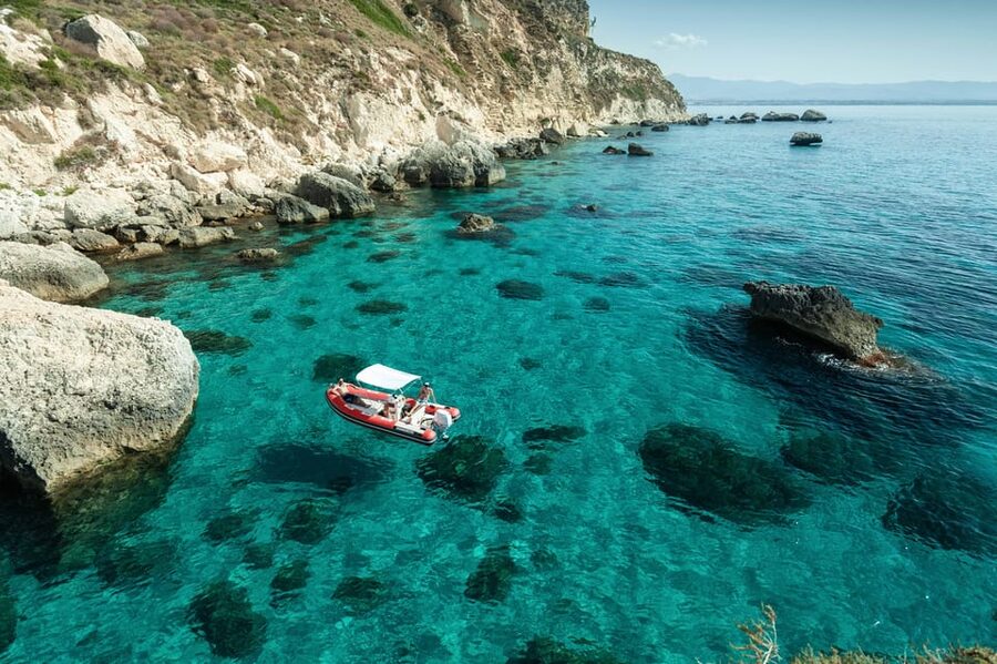 Cagliari: Devil's Saddle Boat Tour with Spritz and Chips - Grotta dei Colombi, the longest water stop