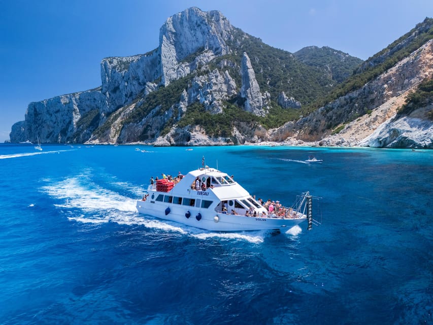 Cala Gonone:Cruise in the Gulf of Orosei with Cala Goloritzé - Cala Goloritzè is beautiful, but you cannot land