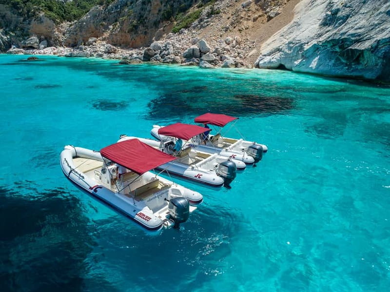 Cala Gonone: Dinghy Excursion to C. Mariolu and C. Goloritzè - Cala Luna and the return to Cala Gonone