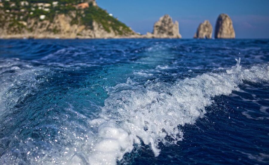 Capri: 2-Hour Boat Tour with Happy Hour - Key points to know before booking
