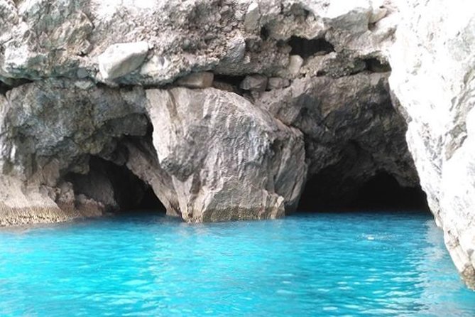 Capri Boat Tour from Sorrento: Swim, Grottos & Light Lunch - The ride back to Sorrento