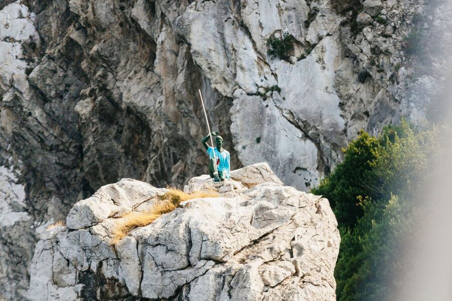 Capri: Island Boat Trip with Grottos - Capri by boat: the key points