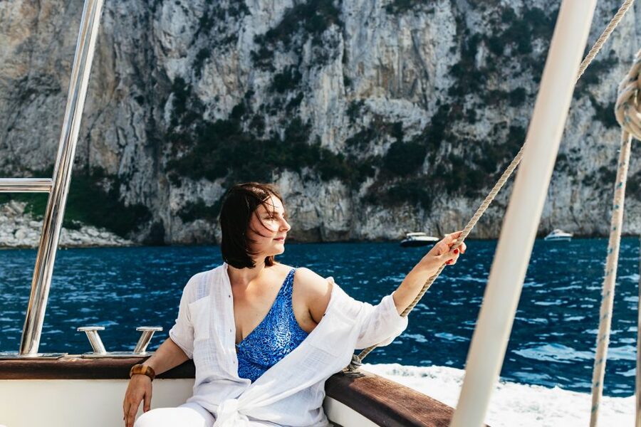 Capri: Island Boat Trip with Grottos - Starting at Marina Grande with clear expectations