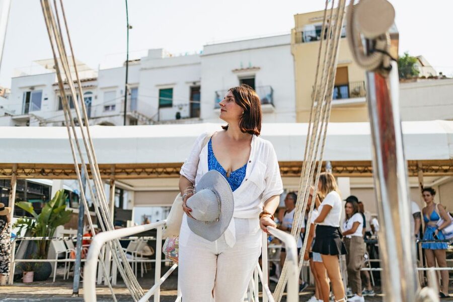 Capri: Island Boat Trip with Grottos - Marina Piccola and Casa Malaparte from the sea