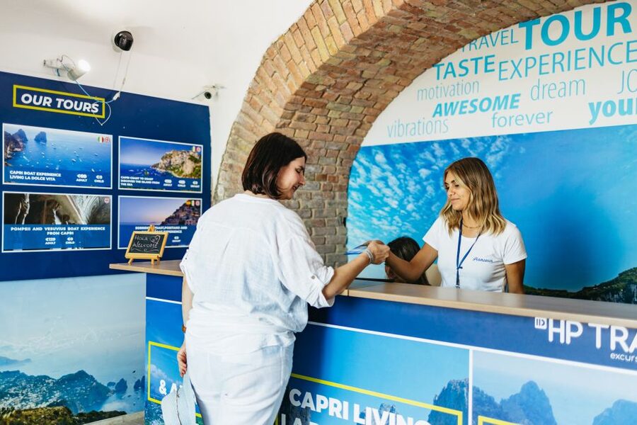 Capri: Island Boat Trip with Grottos - How long the trip really takes