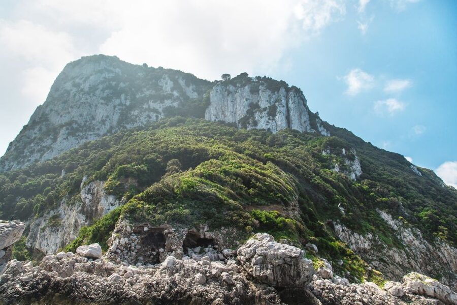 Capri: Island Sightseeing Tour with Blue Grotto Stop - Villa Malaparte and the eastern side of Capri