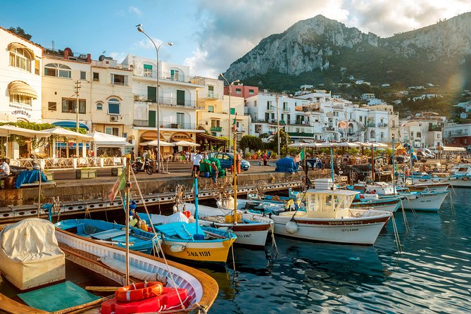 Capri Walking Tour with local guide - Augustus Gardens and the Via Krupp view