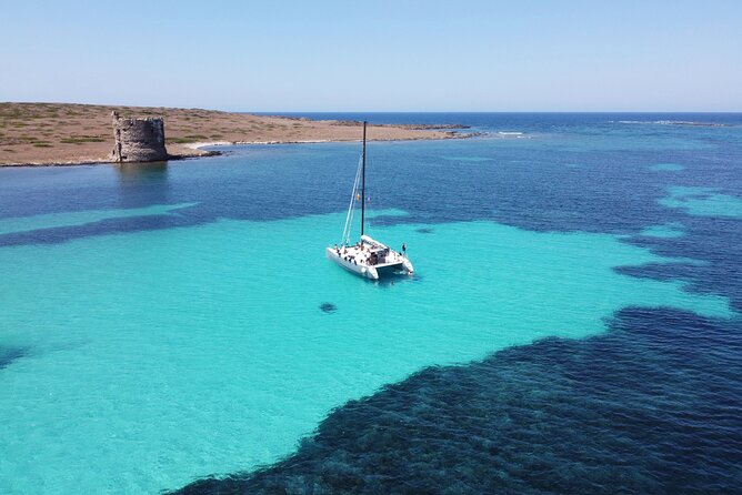 Catamaran excursions in the Asinara island National park - Setting sail from Stintino at 9:30