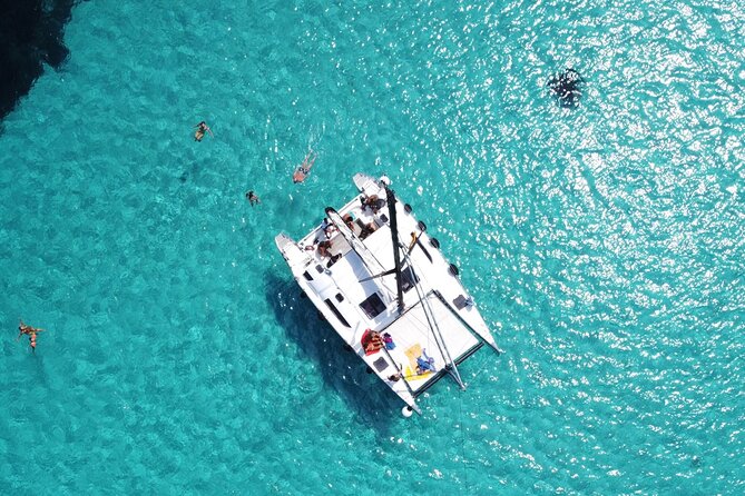 Catamaran excursions in the Asinara island National park - A flexible route when weather changes