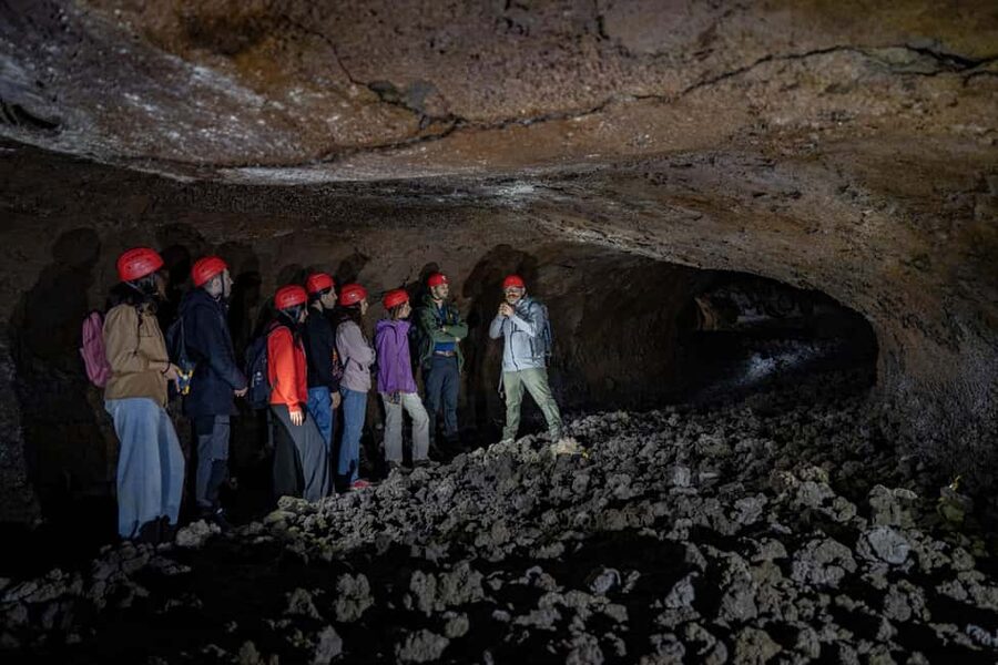Catania: Amazing Etna Morning Tour with Pickup and Drop-Off - Grotta delle Nevi and the pleasure of going underground