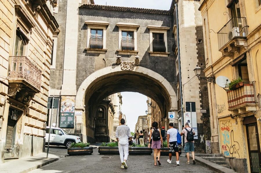 Catania: Guided Street Food Walking Tour - The Pescheria fish market: Catania’s liveliest food stop