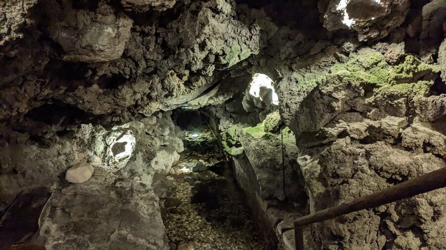 Catania: Underground Catania Tickets and Guided Tour - Finding the Amenano beneath the streets