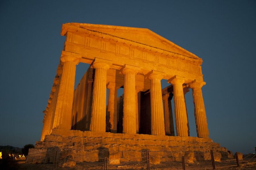 Catania: Valley of the Temples and Turkish Steps with Snack - The road from Catania to Agrigento