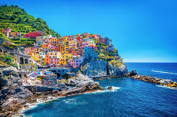 Cinque Terre Small Group or Private Day Tour from Florence - How much guiding should you expect?