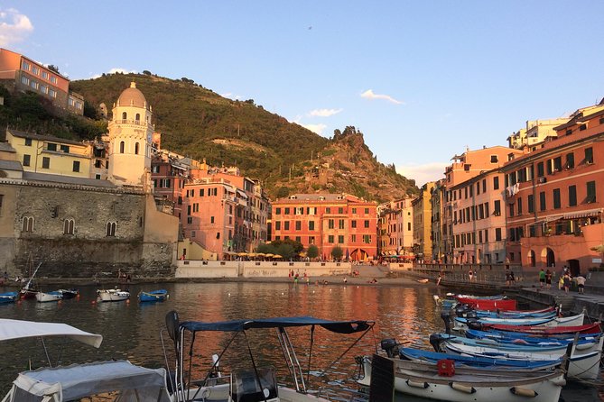 Cinque Terre Sunset Boat Tour Experience - Corniglia, Manarola, and Riomaggiore by boat