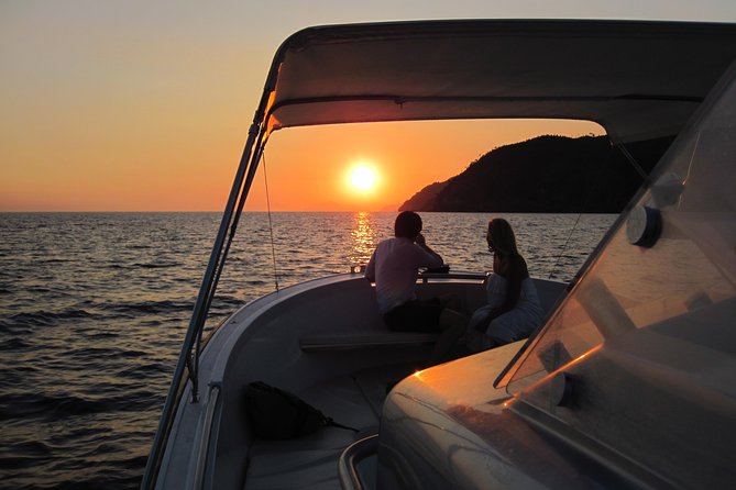 Cinque Terre Sunset Boat Tour Experience - Swimming and snorkeling near Guvano Beach