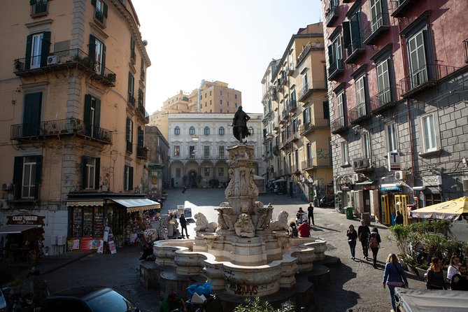 City Sightseeing Naples Hop-On Hop-Off Bus Tour - Audio commentary, seats, and onboard comfort