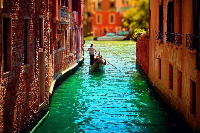 Classic 30-Minute Gondola Ride in Venice - Campo Manin and the opera house entrance