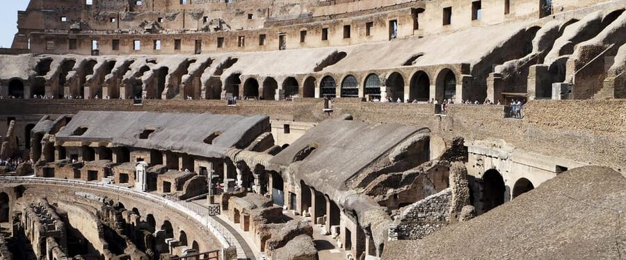 Colosseum, Forum & Palatine with AudioGuide (Arena optional) - Finding Artour above the Colosseum metro