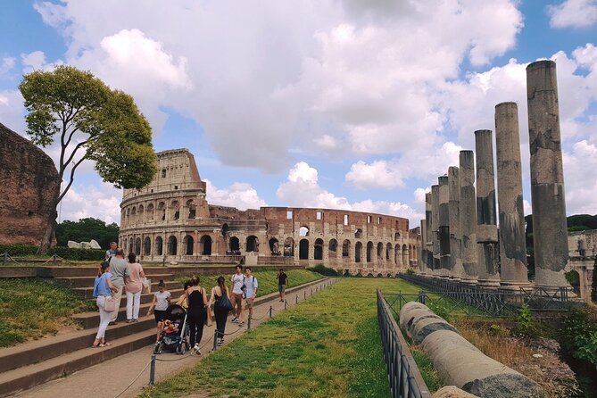 Colosseum, Palatine Hill and Roman Forum with Guided Tour - The guides are the heart of the experience