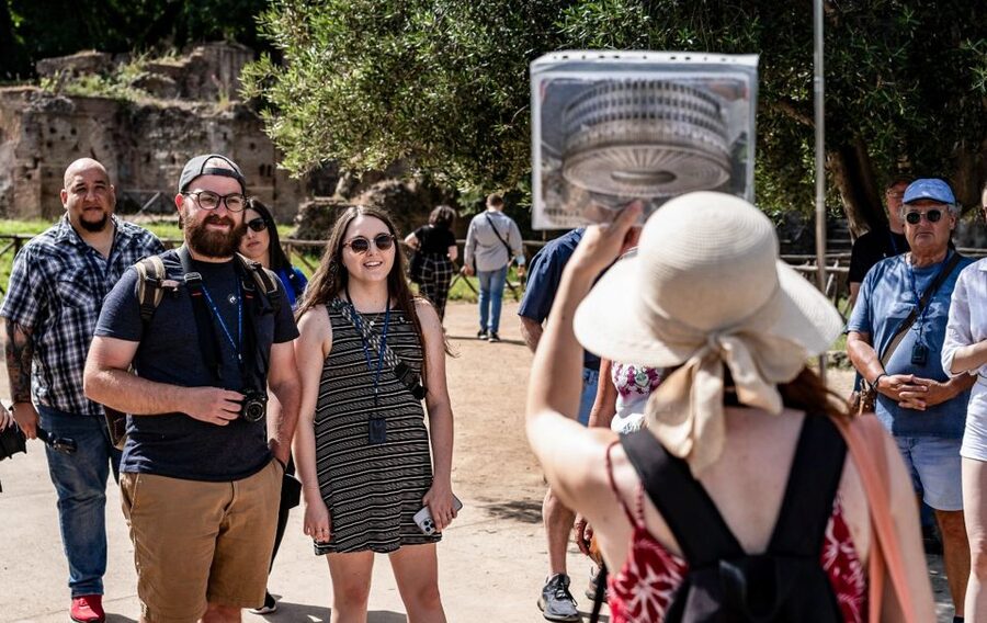 Colosseum, Roman Forum & Palatine Guided Tour - Entering the Colosseum with priority access
